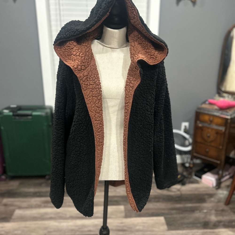Urban Outfitters Sherpa Reversible Teddy Jacket  Black/Brown XS Oversize Carmela